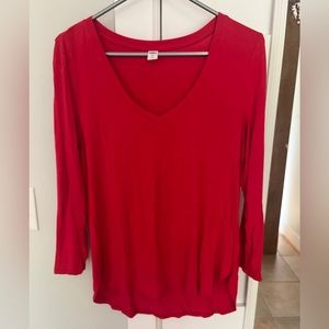 3/4 length red v neck top